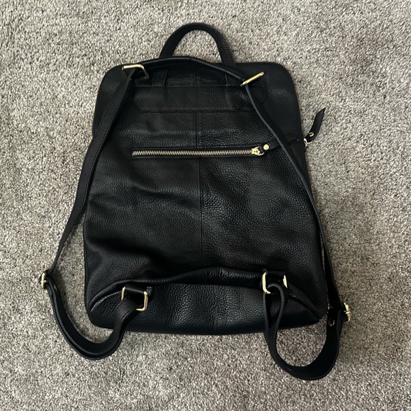 L. Credi | Fine Black Pebbled Leather Backpack Made in Italy main image 7